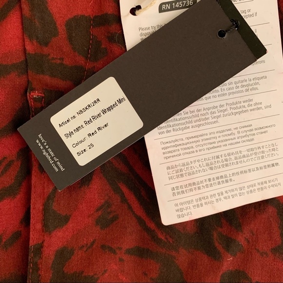 Nghtbrd red and black river leopard print asymmetrical wrapped mini skirt - 25 - Picture 6 of 10